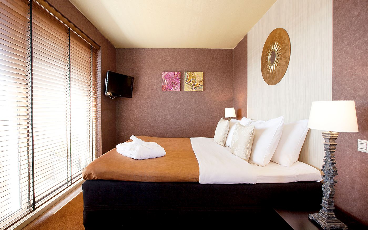 carlton-oasis-hotel-_-executive-suite